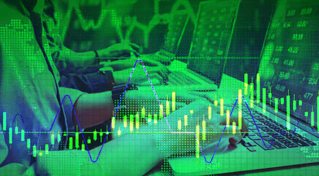Bitcoin whales buying